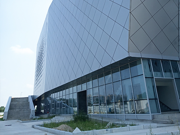 Curtain wall aluminum plate