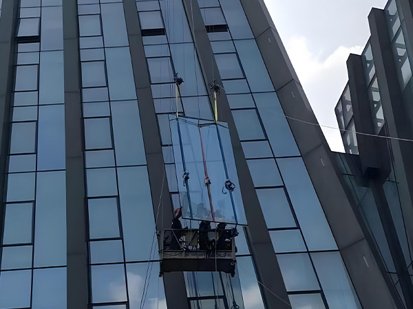 maintenance Curtain wall