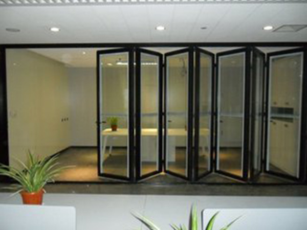 Custom Folding door manufacturers